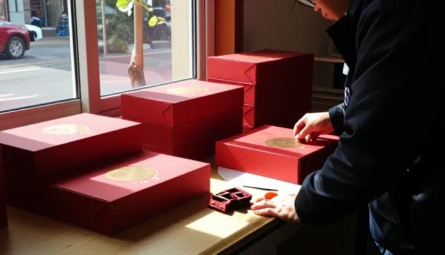 品牌代理如何通过节日礼品套装实现业务增长